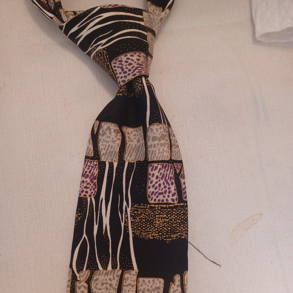 Men's  Hand Made Silk Tie by Di Maggio